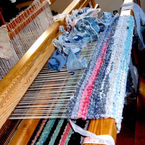 Class - Weaving With Reconstructed Fabrics
